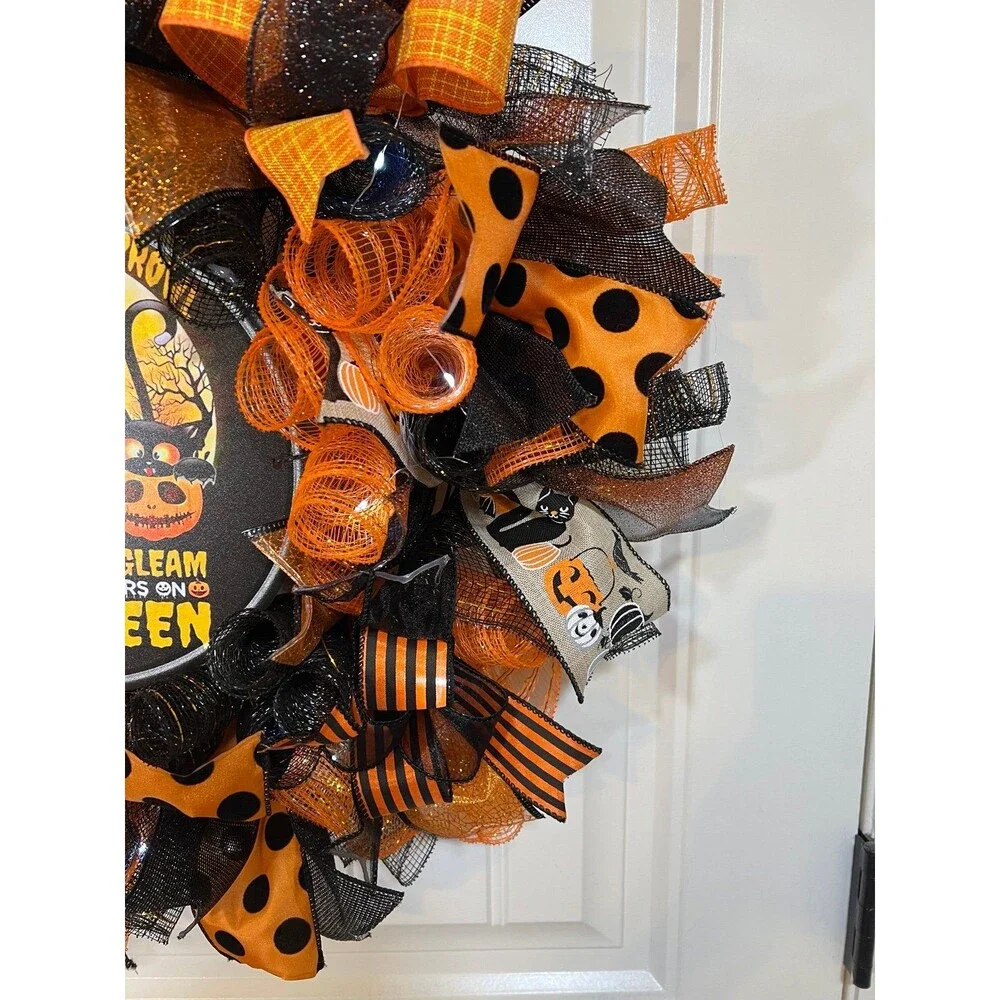 Handmade 22 in Halloween Wreath Black Cat LED Lights #W10